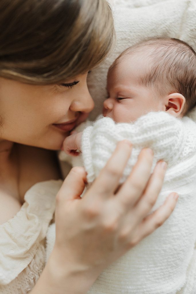 Neugeborenenfotografie Karlsruhe, Neugeborenenfotografin Karlsruhe, Neugeborenenbilder im eigenen Zuhause